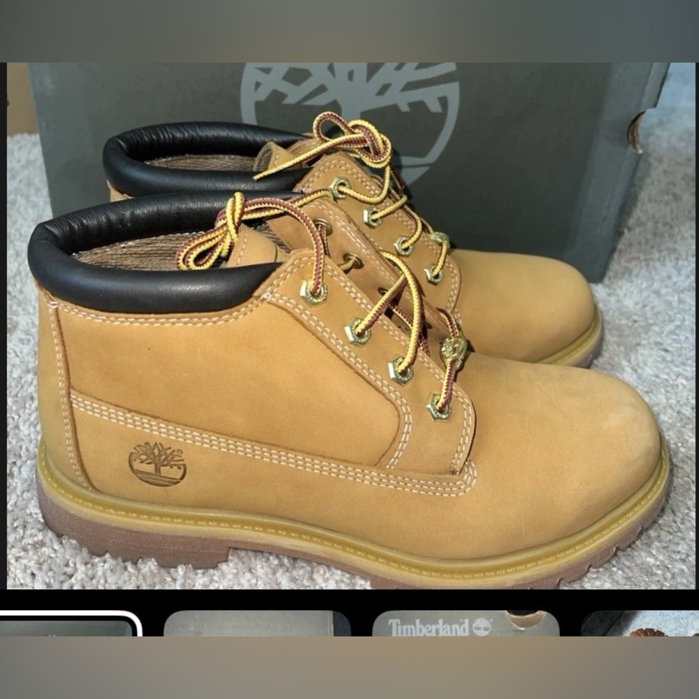 Timberland woman’s Tan Waterproof Boots 8.5 Medium